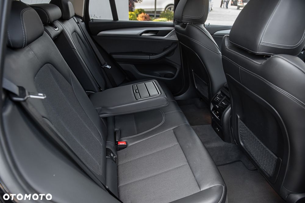 BMW X3 xDrive20d Luxury Line sport - 31