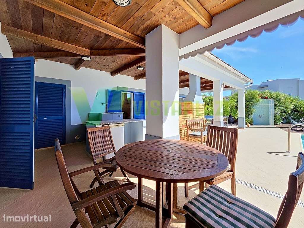 Casa térrea Isolada T6 em Alvor com Piscina - Grande imagem: 2/60