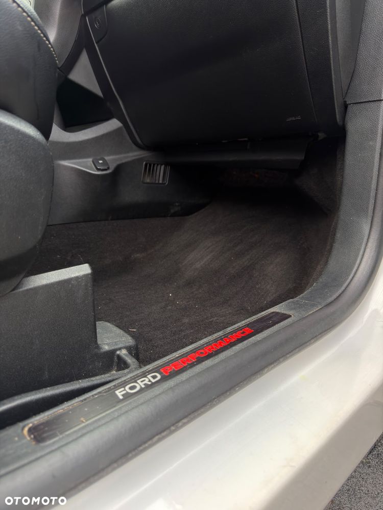 Ford Edge - 28