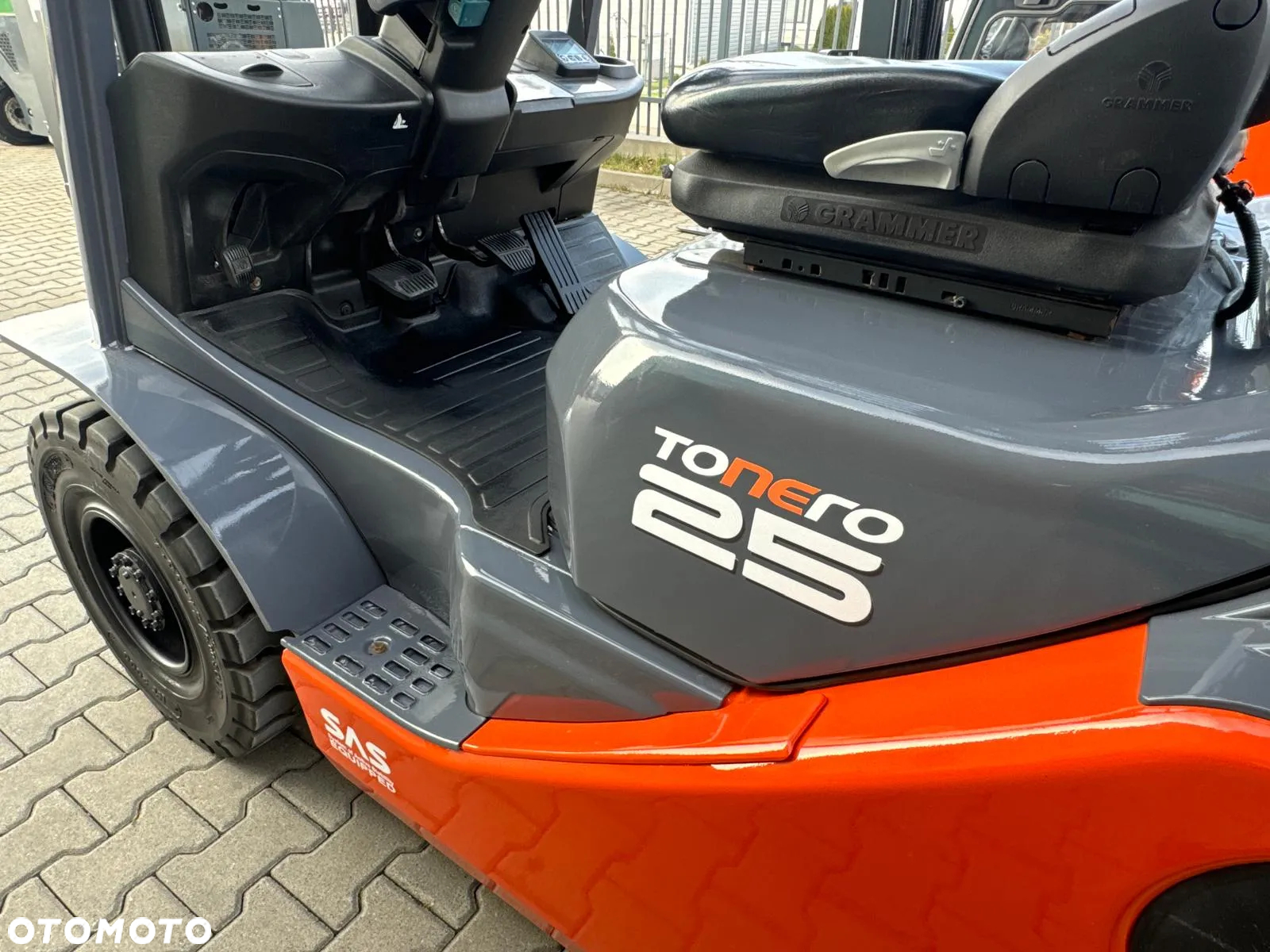 Toyota Toyota 02-8FGF25 / TRIPLEX 4300 mm / LPG / Jak nowa / 2018 rok - 16