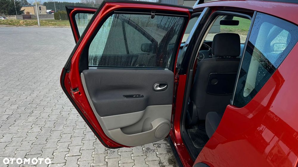 Renault Scenic 1.9 dCi FAP Conquest - 16