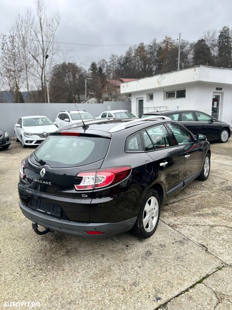 Renault Megane TCe 130 Dynamique - 4