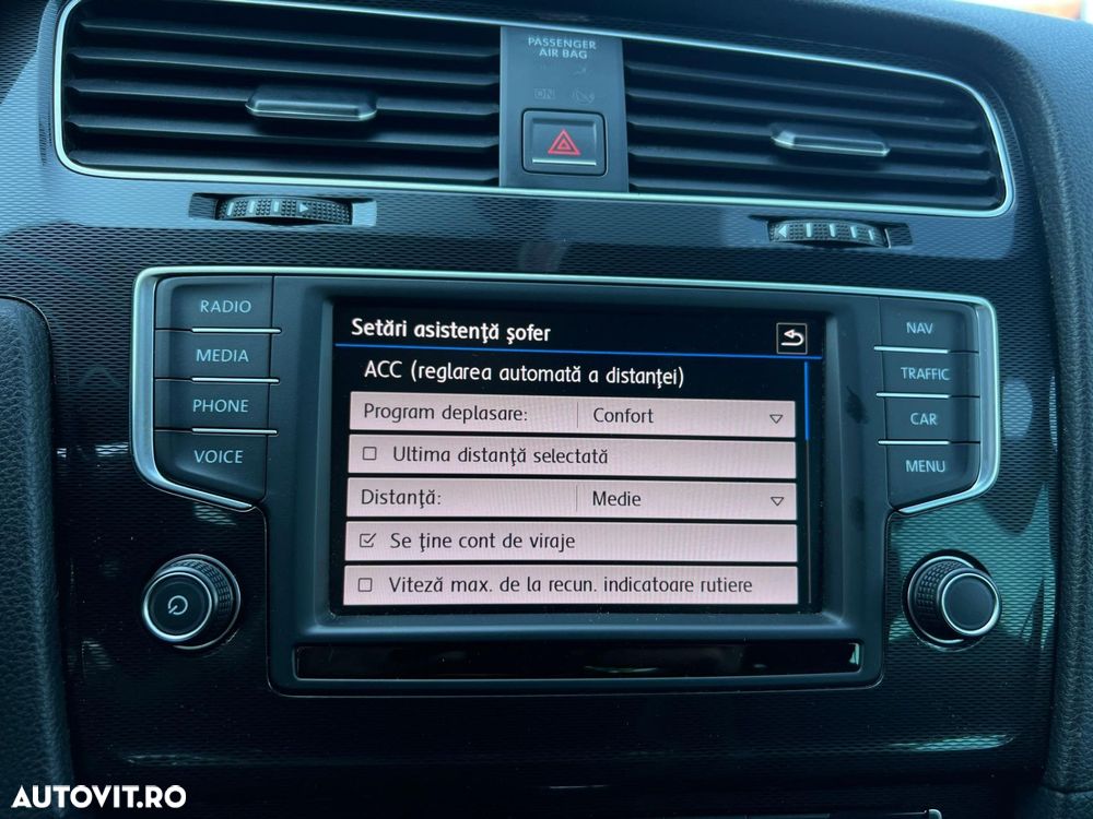 Volkswagen Golf - 20