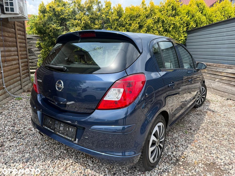 Opel Corsa 1.4 16V Innovation - 9