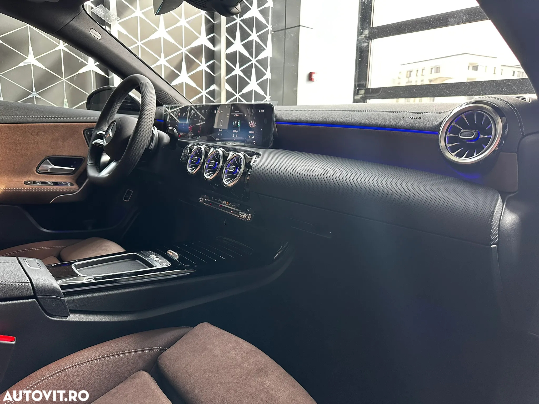 Mercedes-Benz CLA 220 MHEV 4MATIC Coupe - 12