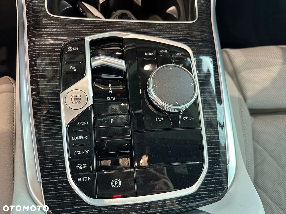 BMW X5 xDrive30d mHEV sport - 24