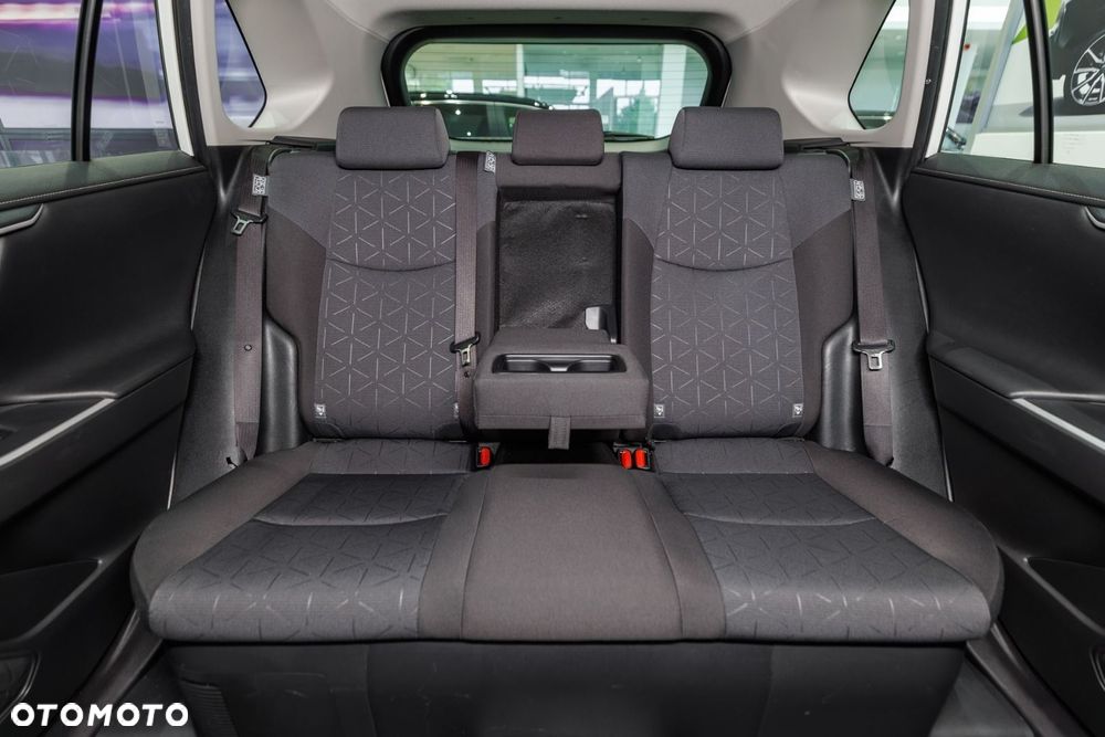 Toyota RAV4 - 12