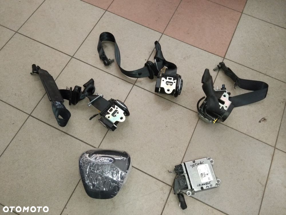 Ford connect 13- deska kokpit pasy x3  sterownik airbag x2 demontaz - 2