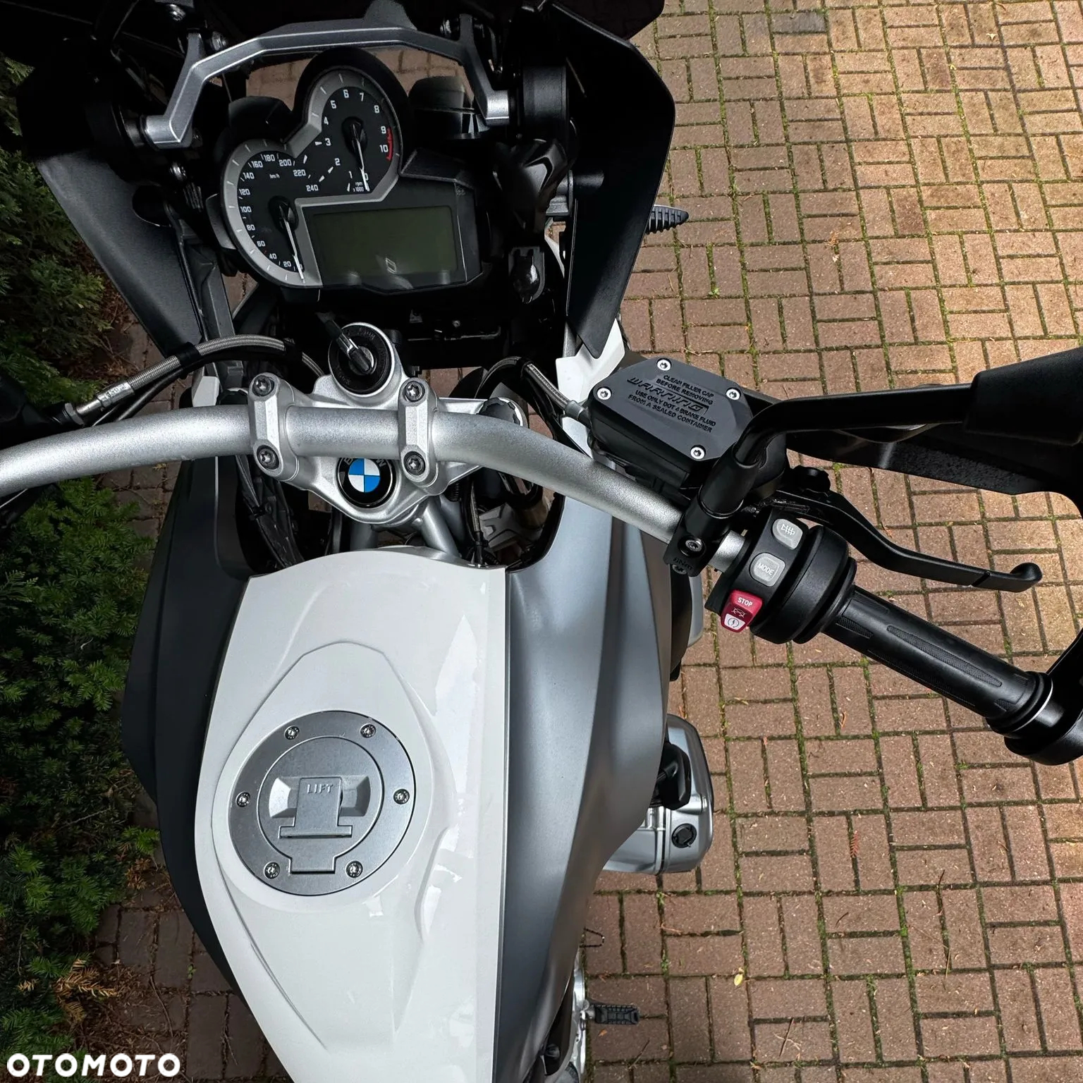 BMW R - 16