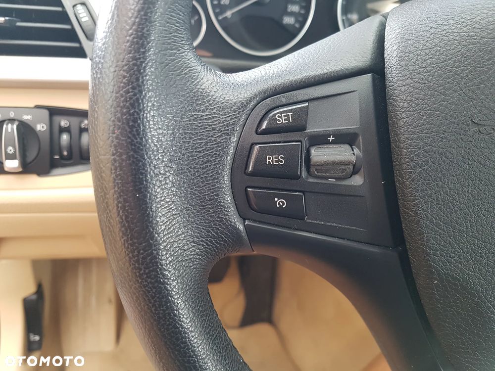 BMW Seria 3 - 12