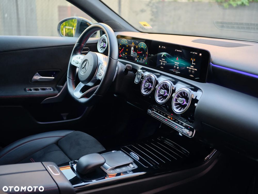 Mercedes-Benz Klasa A 220 d Progressive 8G-DCT - 17