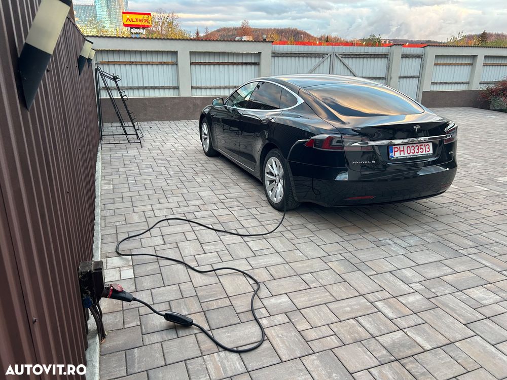 Tesla Model S 85D Allradantrieb Performance - 39