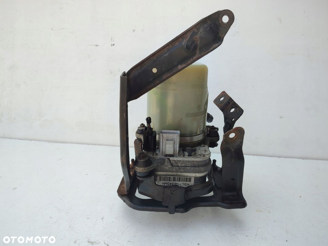 Pompa wspomagania FORD FOCUS MK2 LIFT 4M513K514DC EUROPA - 2