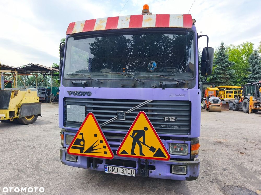 Volvo F 12 360 6X2 - 2