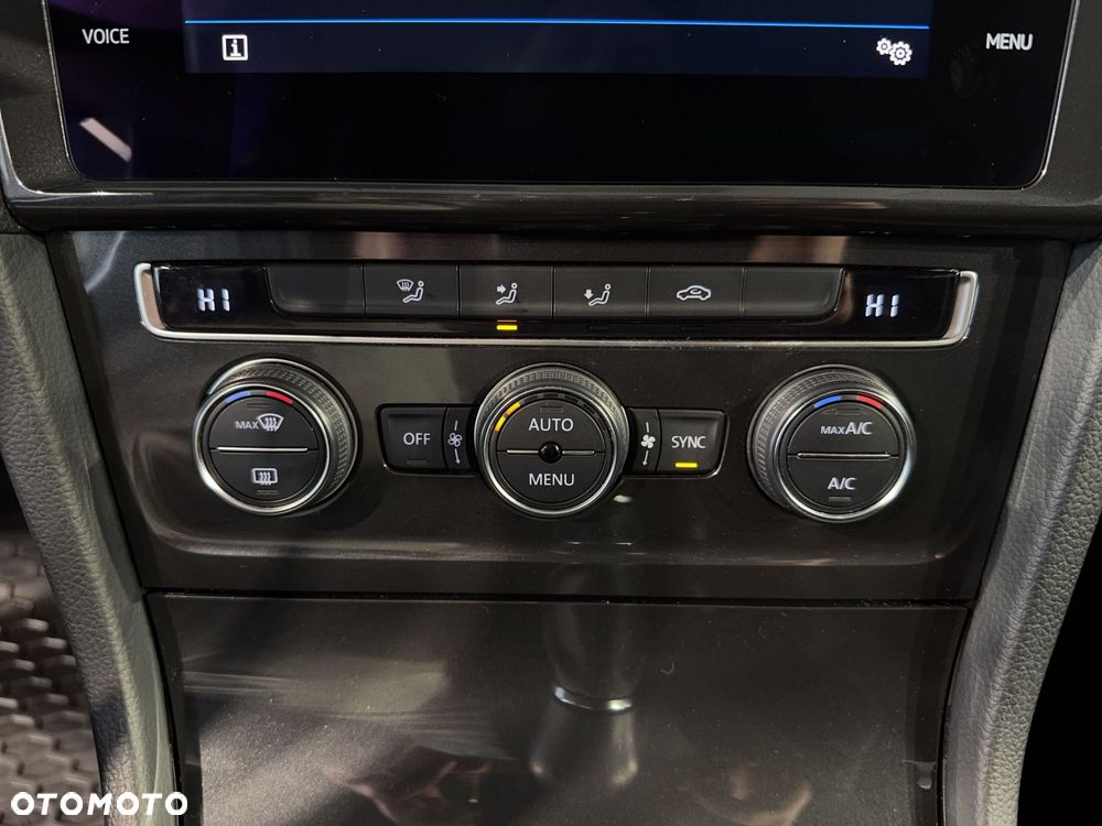 Volkswagen Golf Variant - 25