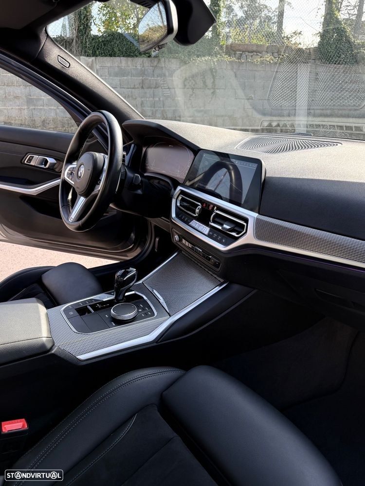 BMW 330 e Aut. M Sport - 12
