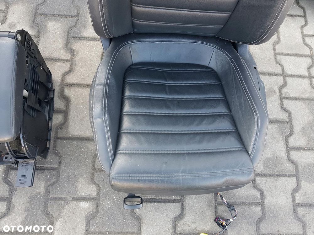 VW SCIROCCO III 08-14r FOTELE SKÓRZANE KANAPA - 11