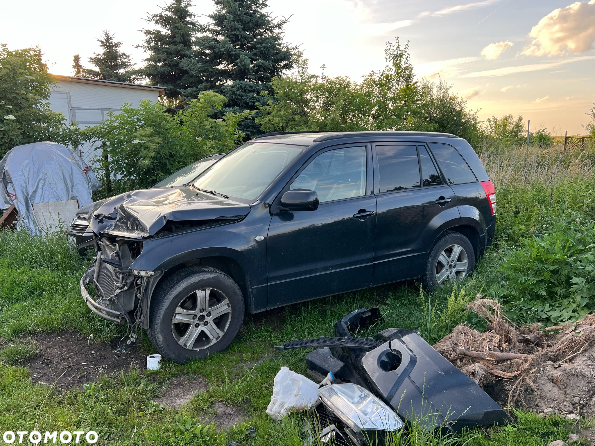 Suzuki Grand Vitara 2.0 De luxe - 2