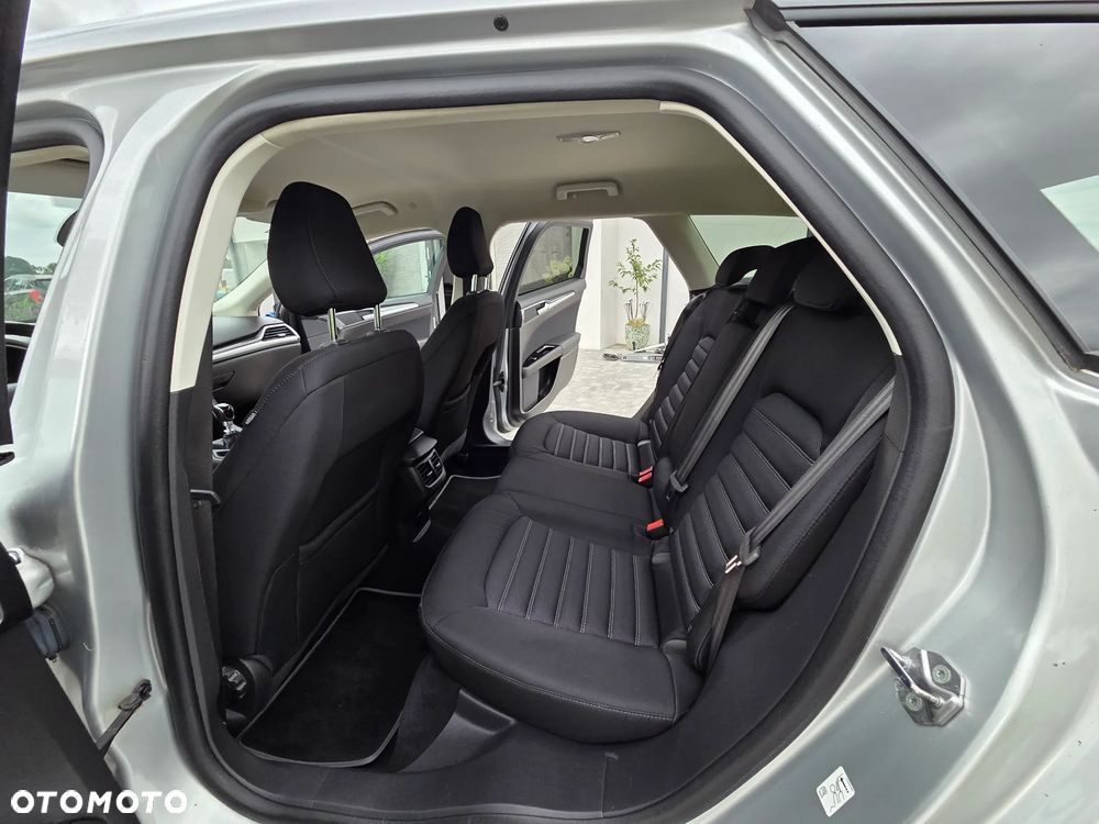 Ford Mondeo SW - 16