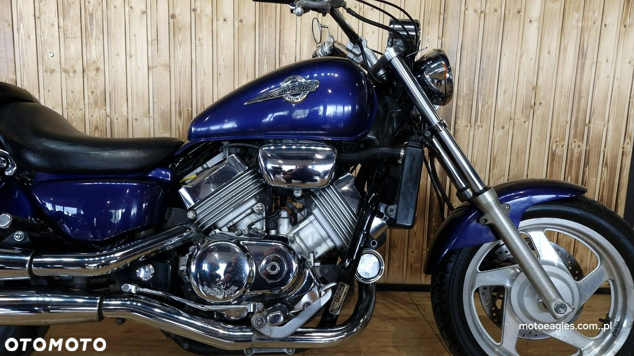 Honda VF - 12