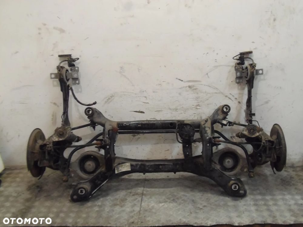 VOLVO S60 II LIFT 2016 2.0D ZAWIESZENIE TYŁ KOMPLET - 1