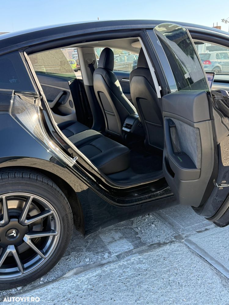 Tesla Model 3 Standard Reichweite Plus Hinterradantrieb - 13