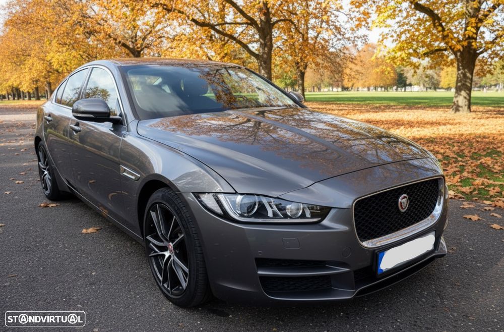 Jaguar XE 2.0 D Prestige Aut. - 3