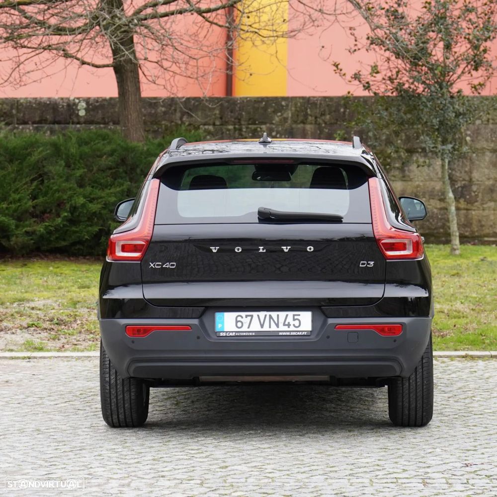 Volvo XC 40 2.0 D3 - 4