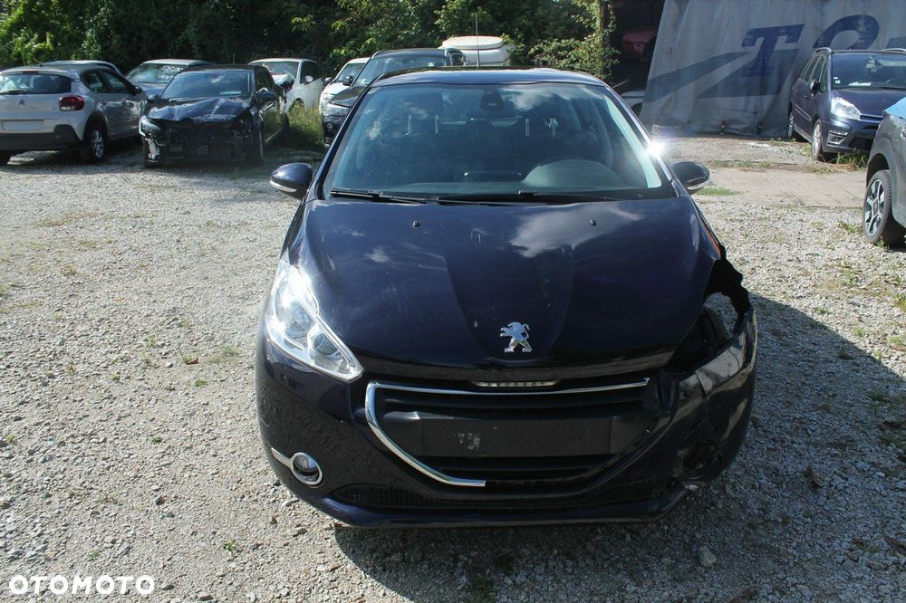 Peugeot 208 - 2