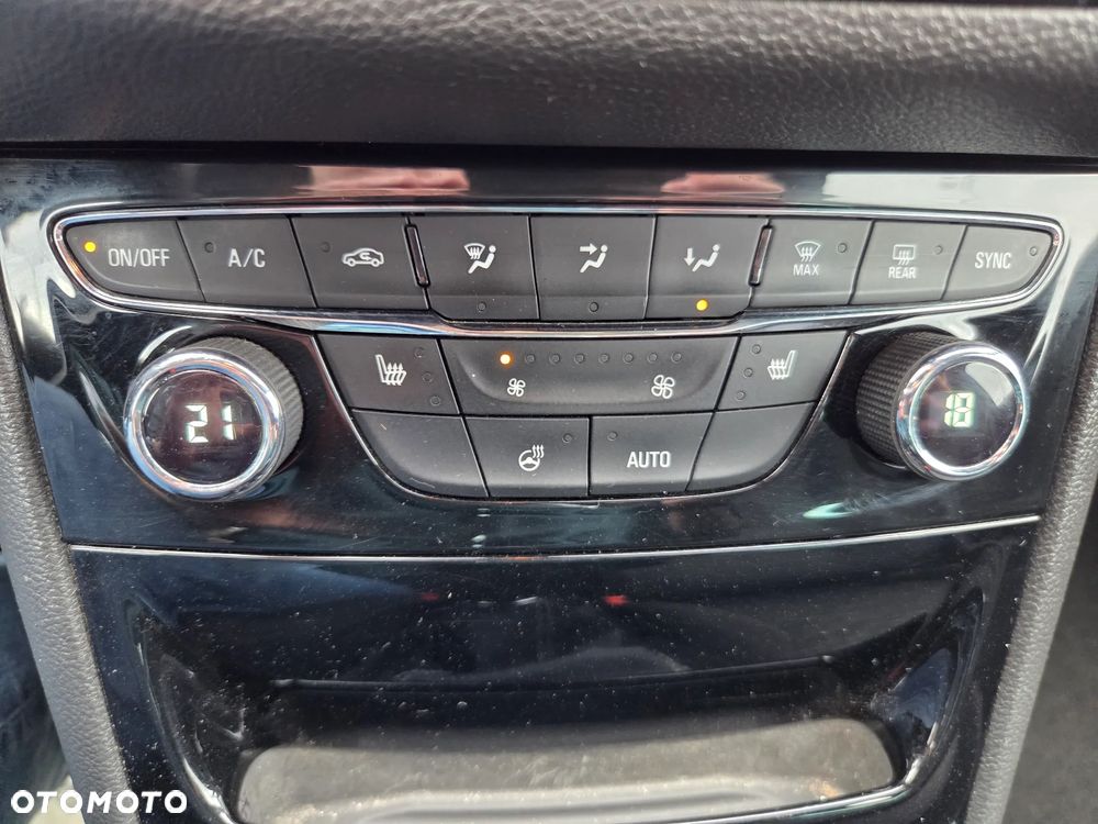 Opel Astra 1.4 T GPF Dynamic - 18