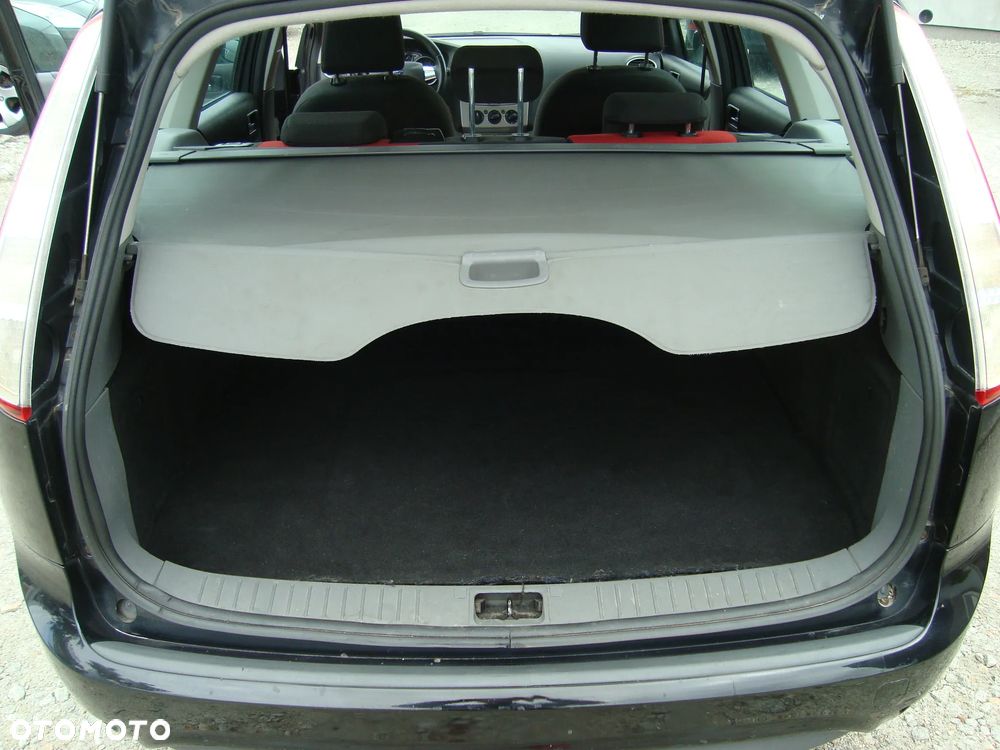 Ford Focus - 12