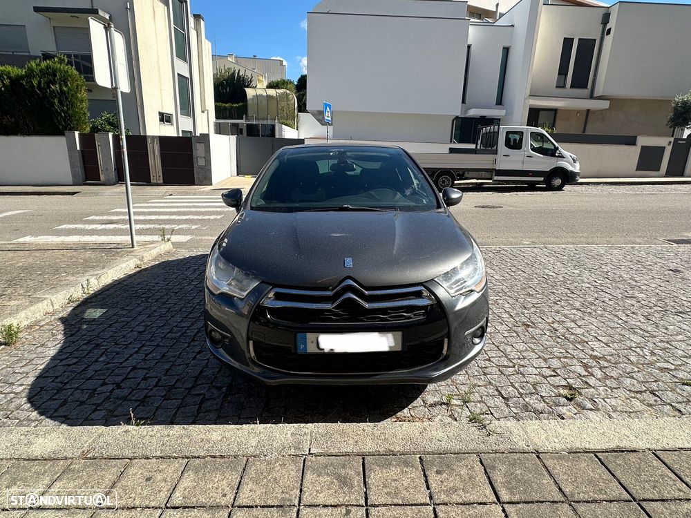 Citroën DS4 1.6 BlueHDi So Chic EAT6 J18 - 1