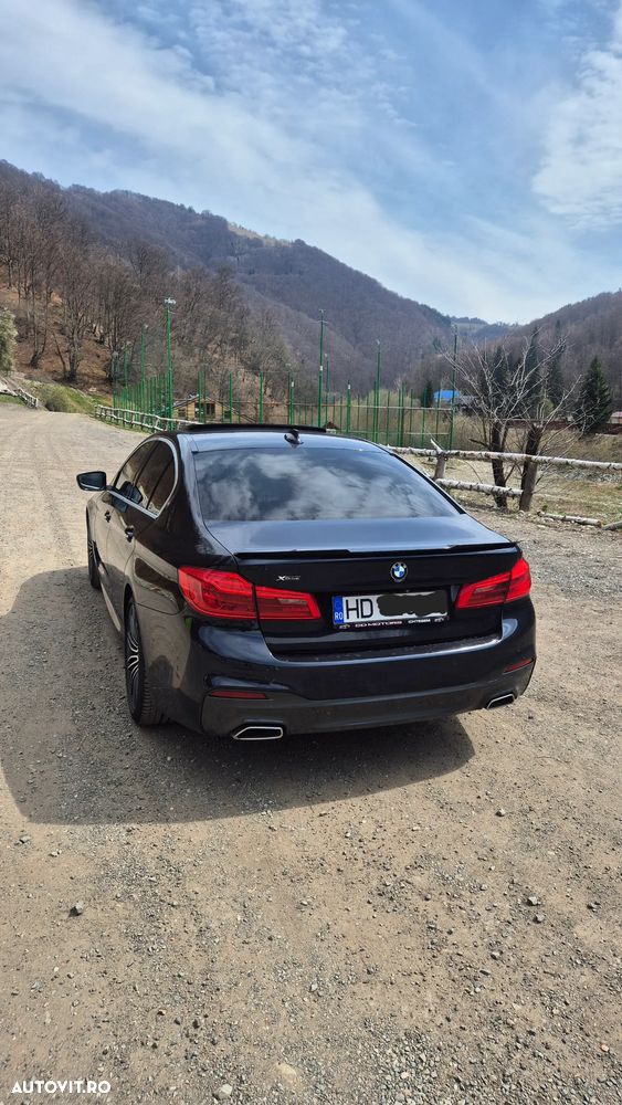 BMW Seria 5 520d xDrive Aut. Sport Line - 2