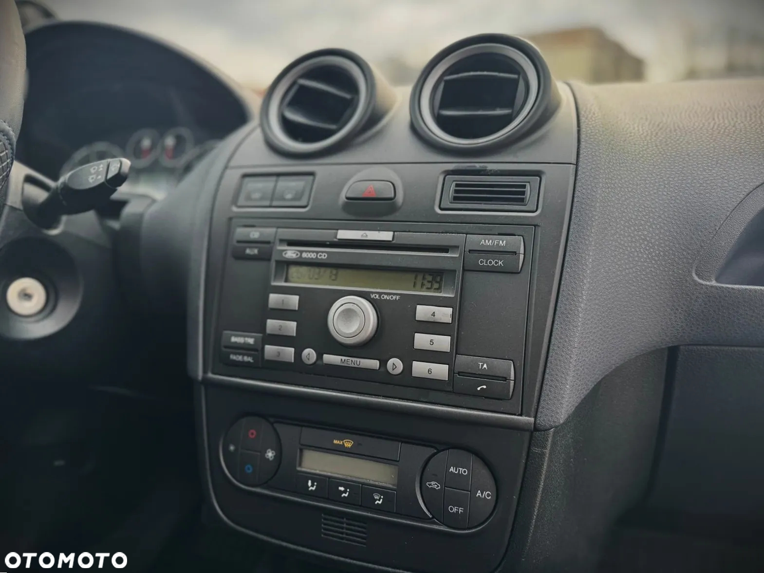Ford Fiesta - 14