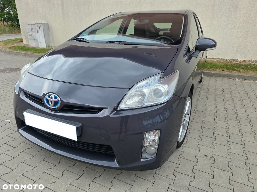 Toyota Prius - 4