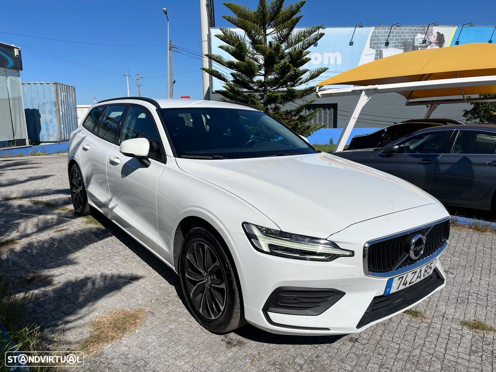Volvo V60 2.0 D3 Momentum Plus - 8