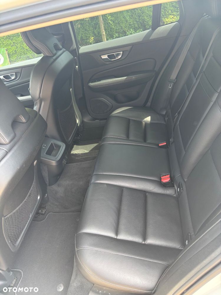 Volvo V60 D4 AWD - 7