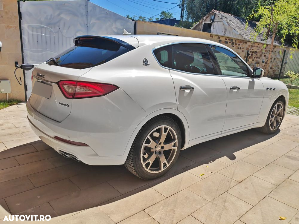 Maserati Levante - 6