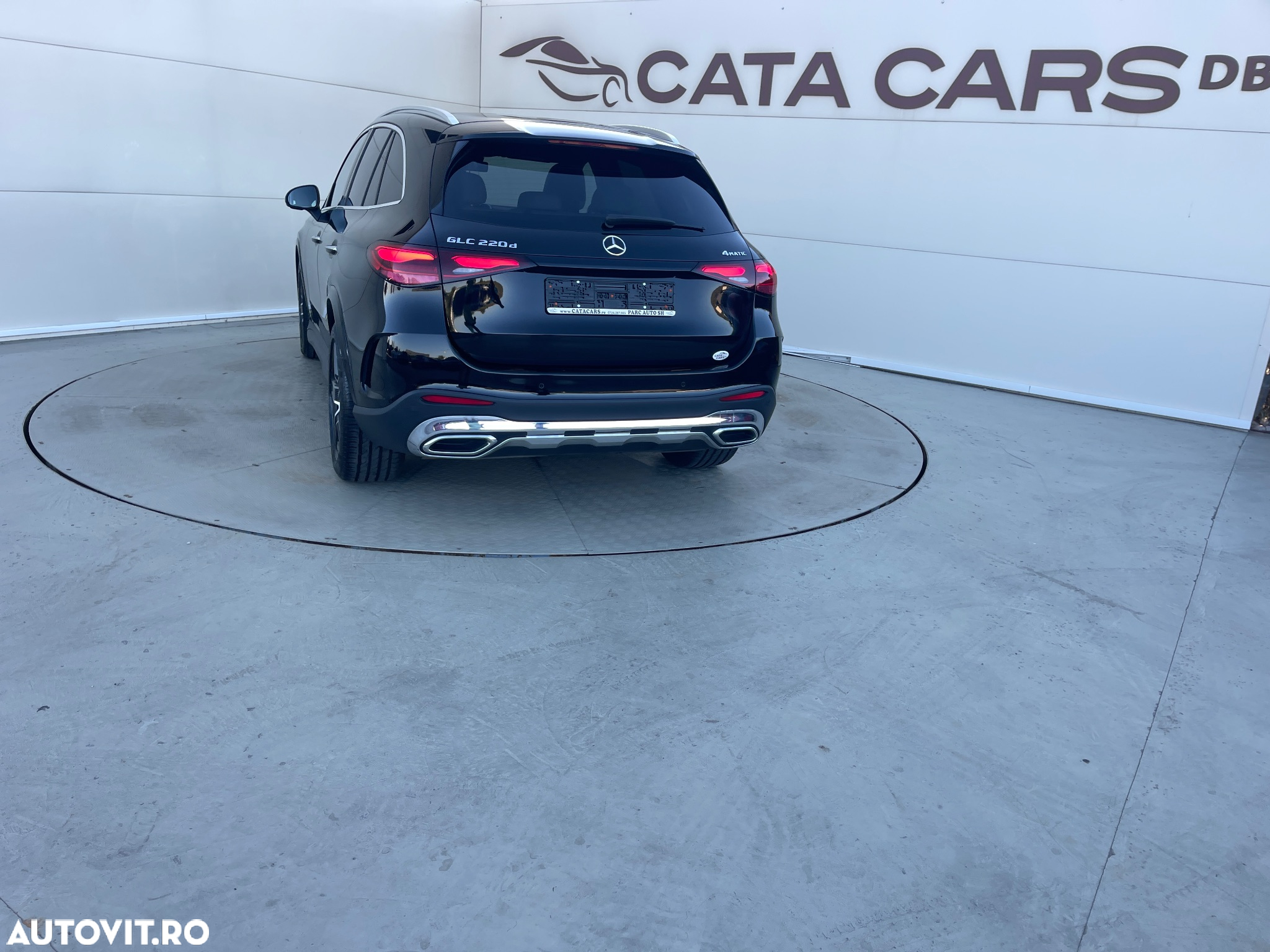 Mercedes-Benz GLC 220 d 4Matic 9G-TRONIC AMG Line Advanced - 13