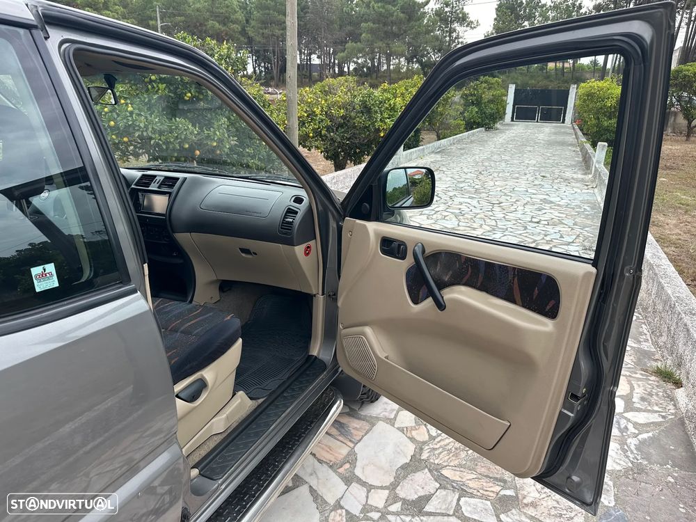 Nissan Terrano II 2.7 TDi Elegance - 27