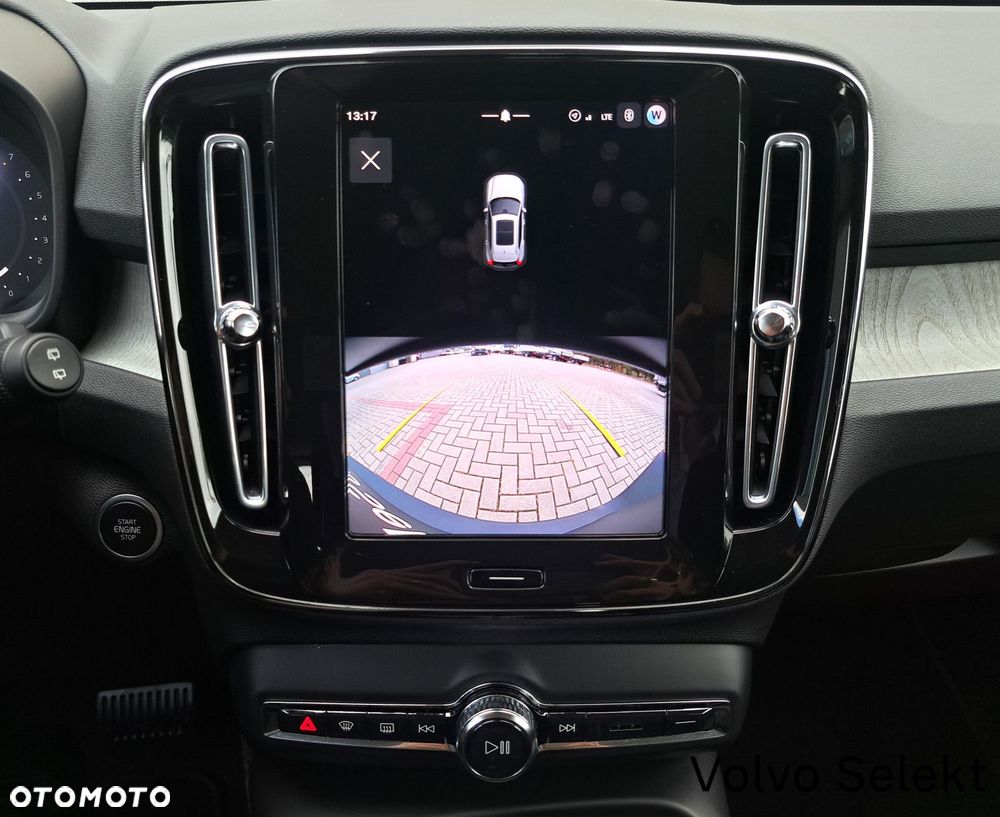 Volvo XC 40 - 23