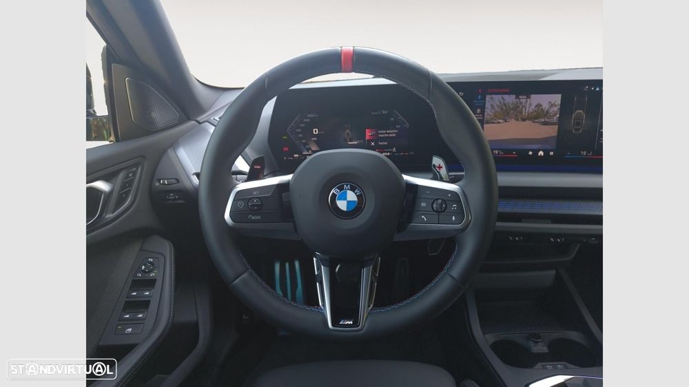 BMW M235i Gran Coupé xDrive — fotografia 12