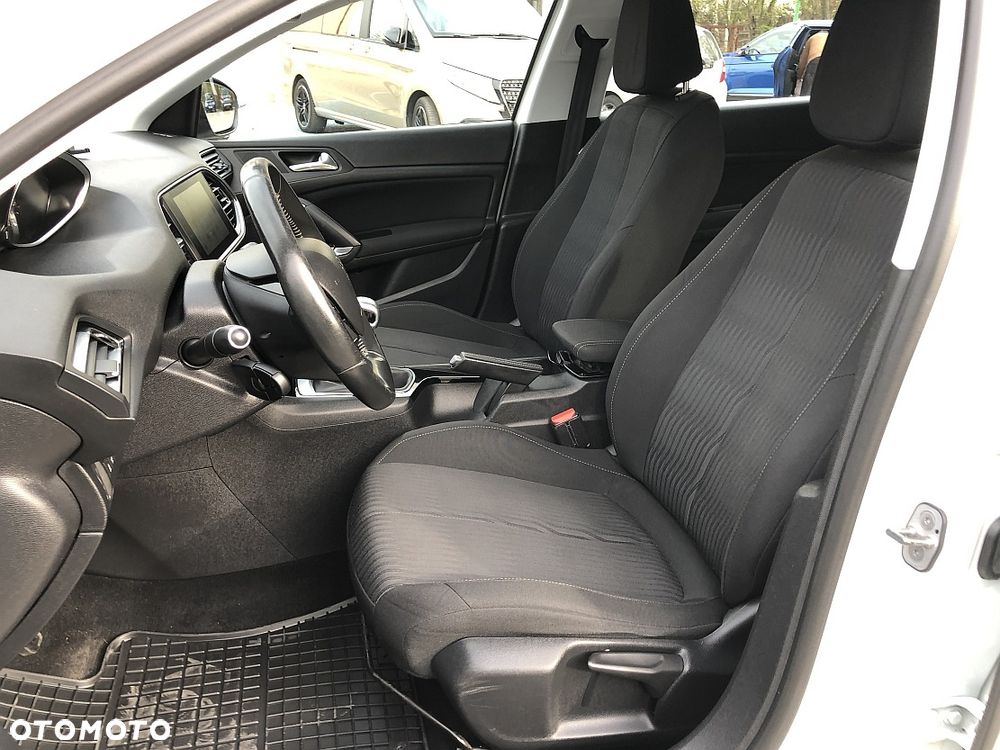 Peugeot 308 1.6 e-HDi Active S&S - 11