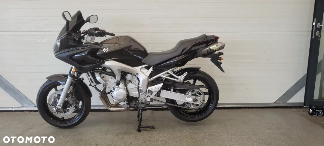 Yamaha FZ - 7