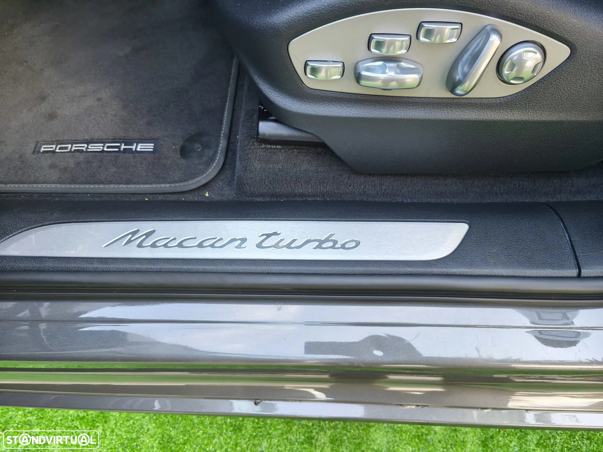 Porsche Macan Turbo - 12