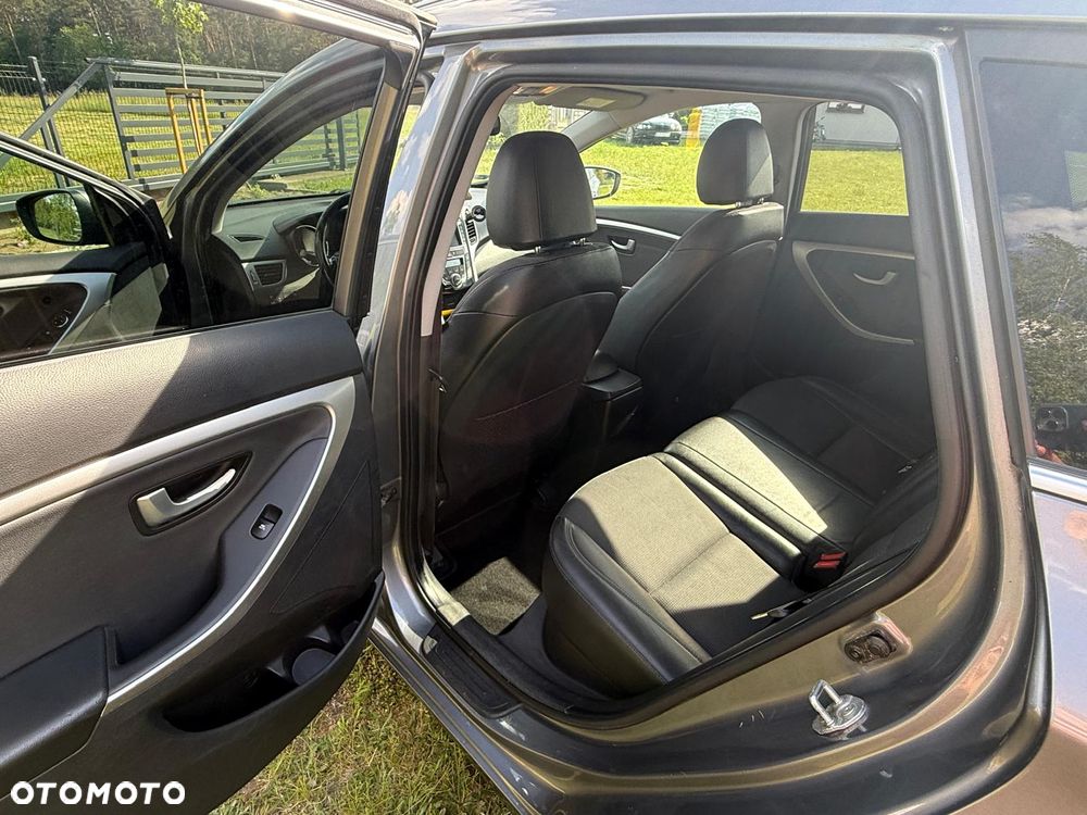 Hyundai i30 1.6 CRDi Premium - 7