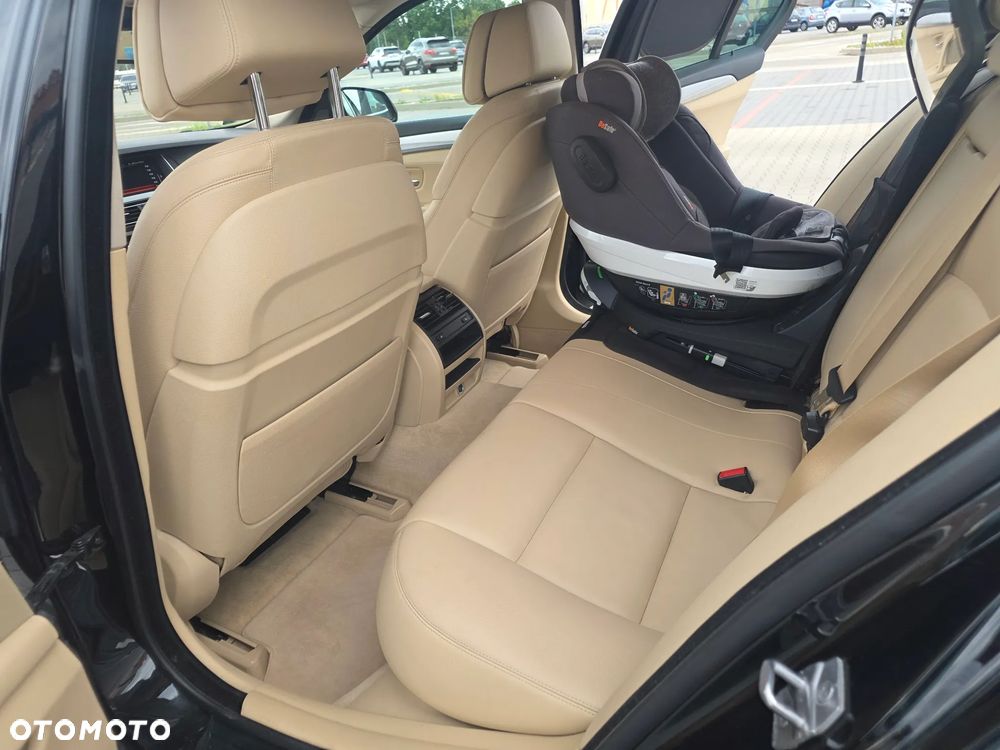 BMW Seria 5 535d xDrive - 10