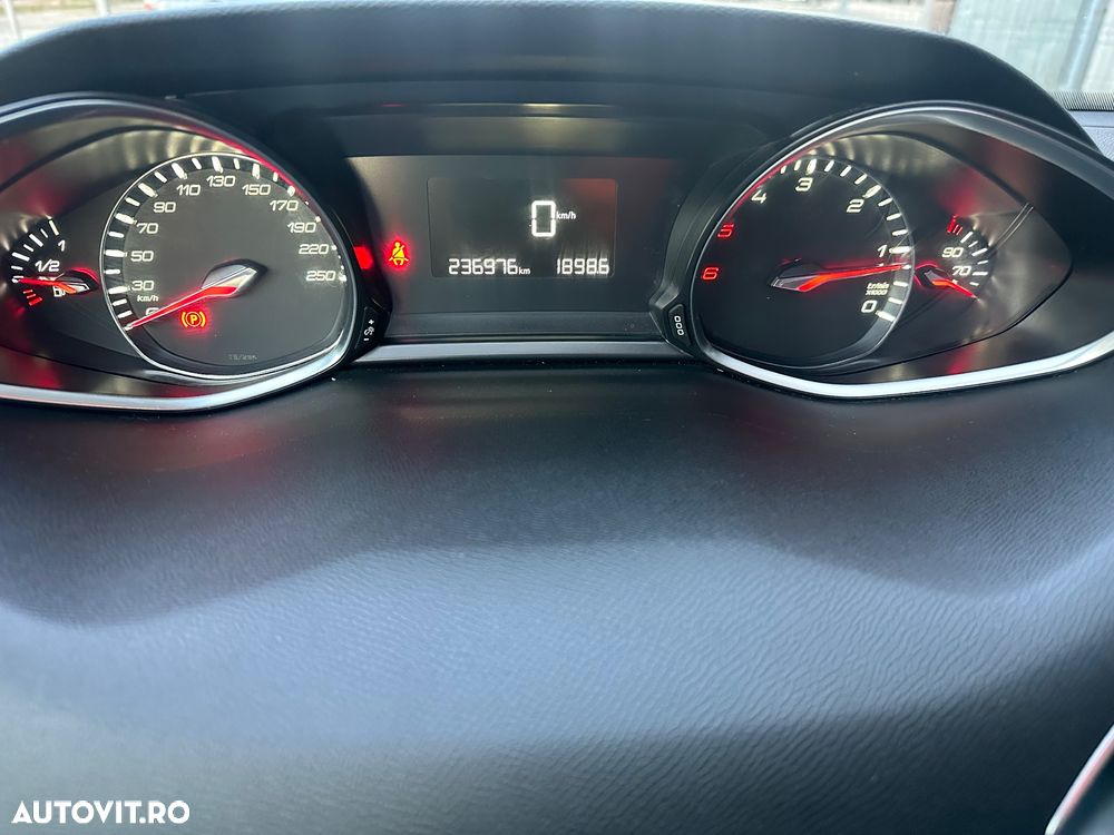 Peugeot 308 2.0 BlueHDI FAP STT Allure - 9