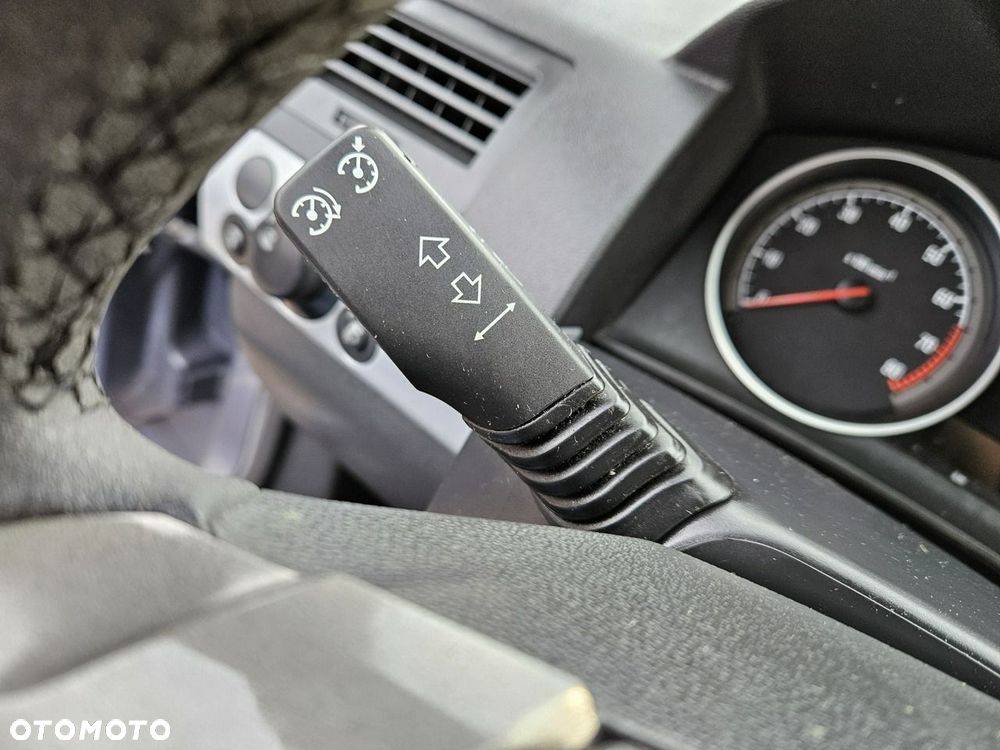 Opel Astra - 14