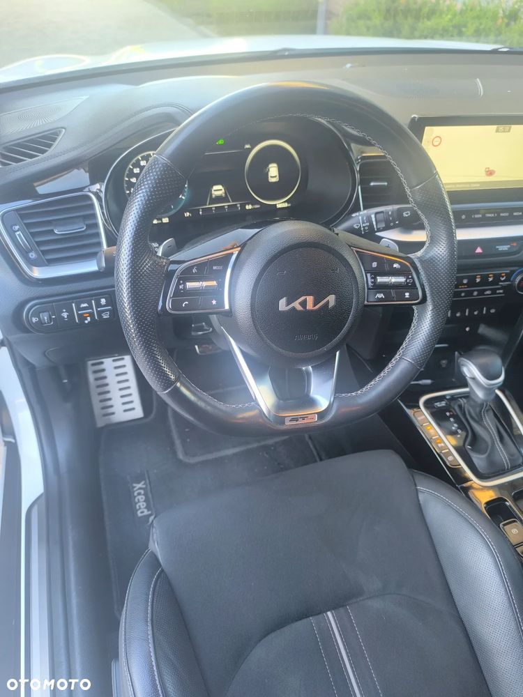 Kia XCeed - 8